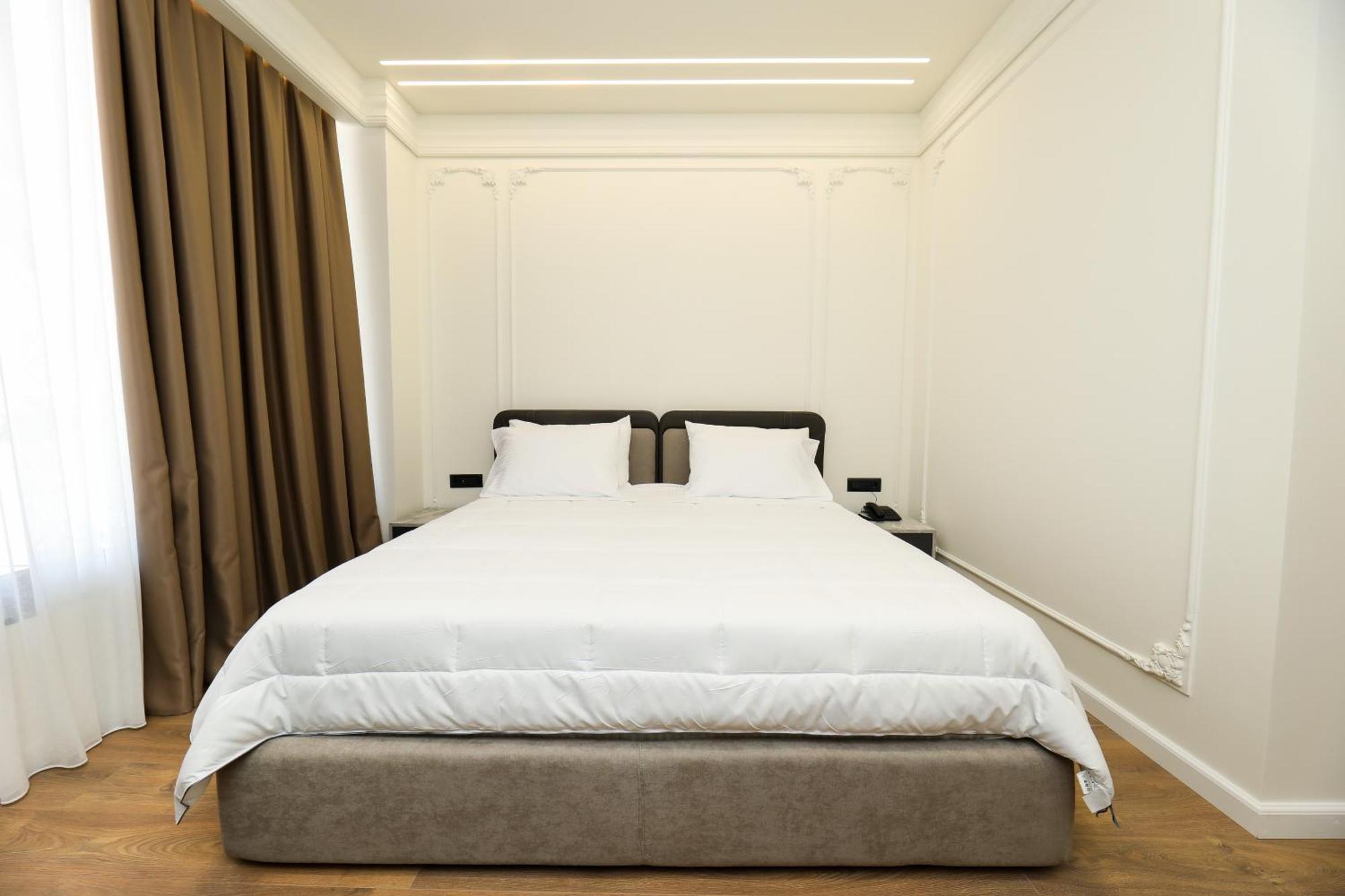 Hotel Adore Vlorë Eksteriør billede